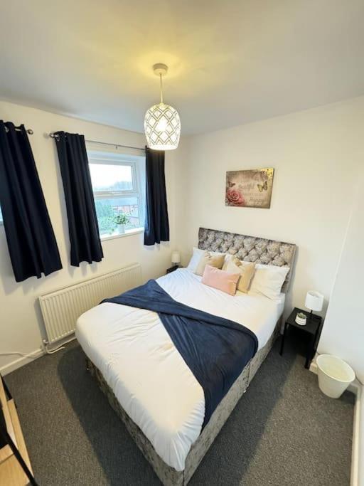 Cosy Home In Barnsley Centre Экстерьер фото