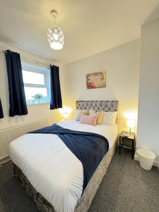 Cosy Home In Barnsley Centre Экстерьер фото